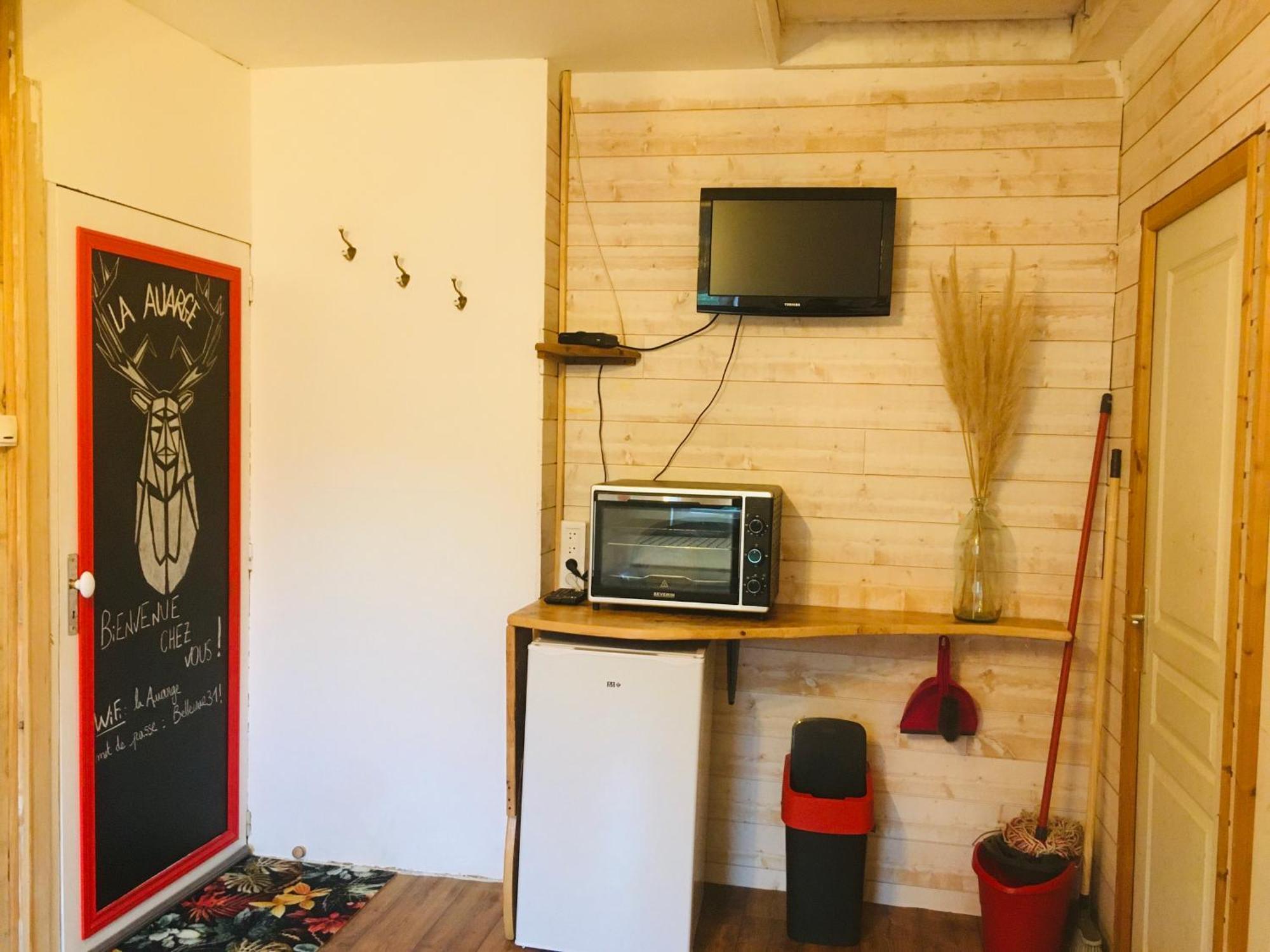 La Auarje: Appartement Avec Jardin & Terrasse Cierp Dış mekan fotoğraf